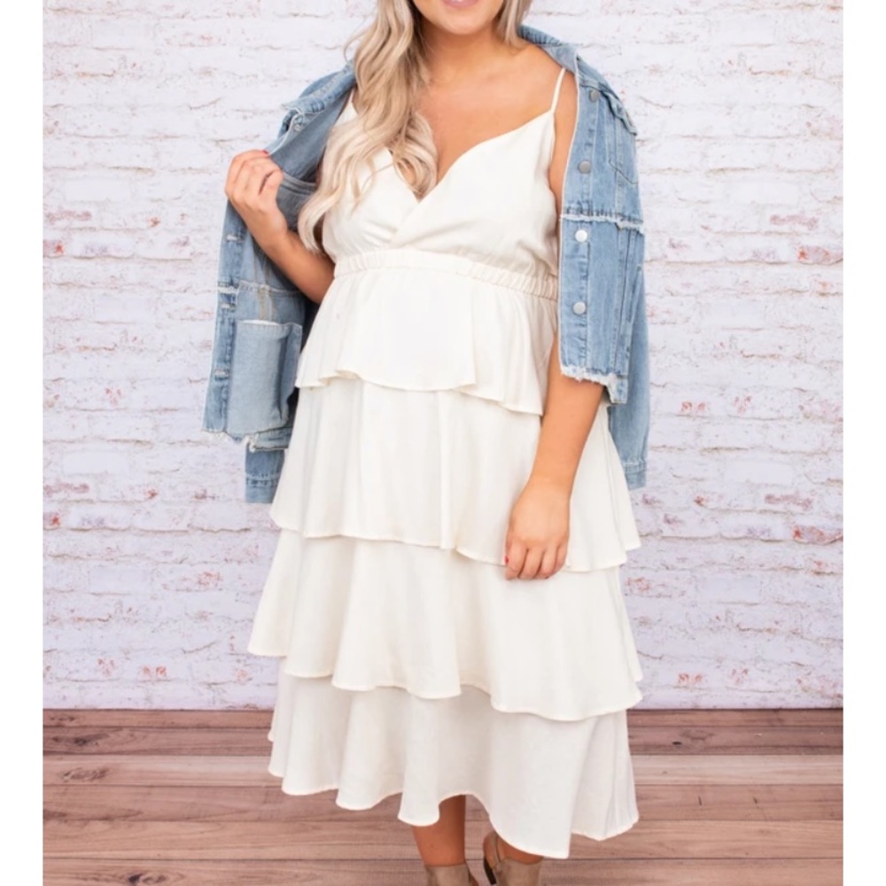 Chic Soul White tiered spaghetti strap dress